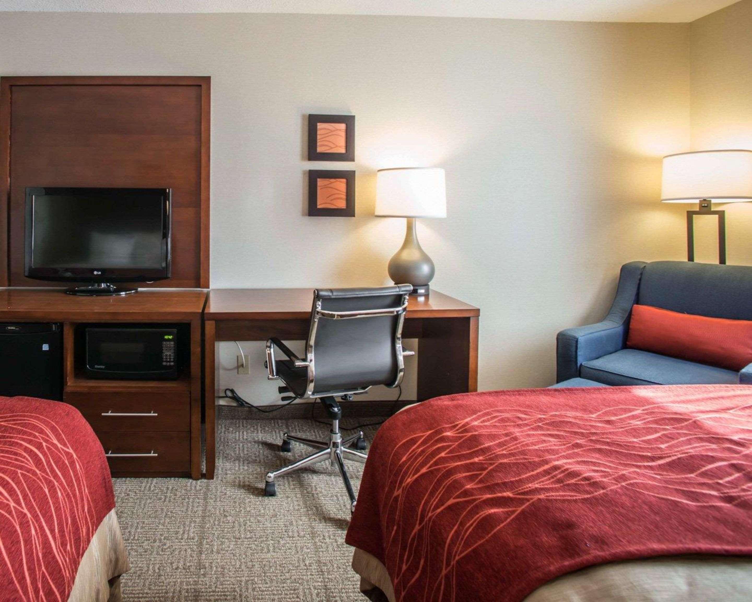 Quality Inn & Suites Boonville - Columbia Bagian luar foto