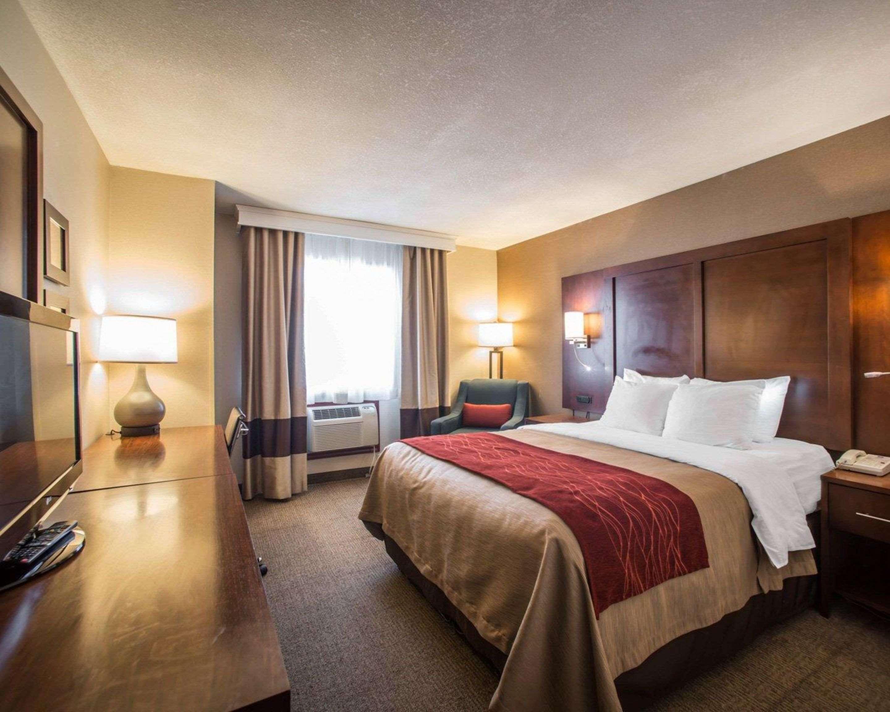 Quality Inn & Suites Boonville - Columbia Bagian luar foto