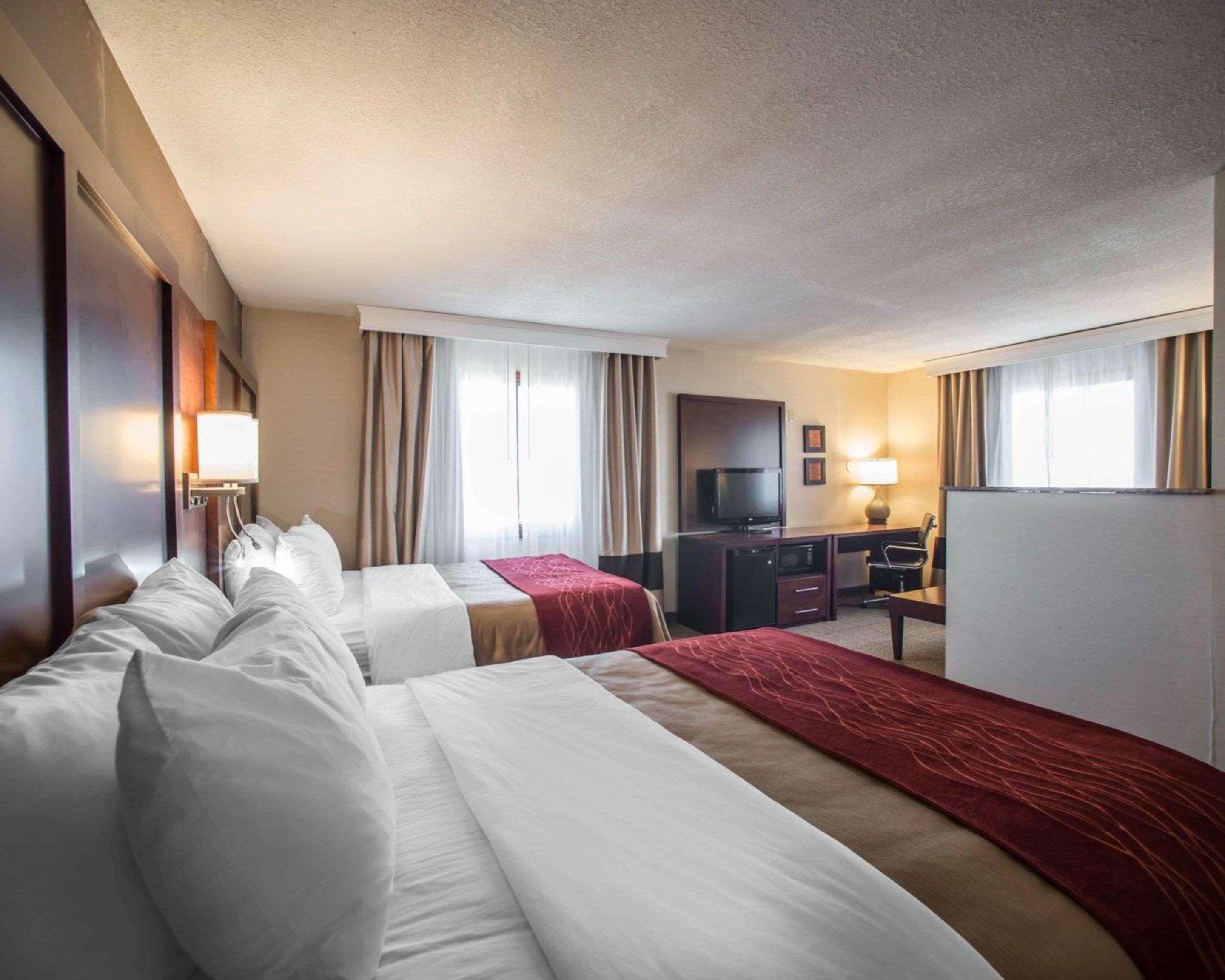Quality Inn & Suites Boonville - Columbia Bagian luar foto