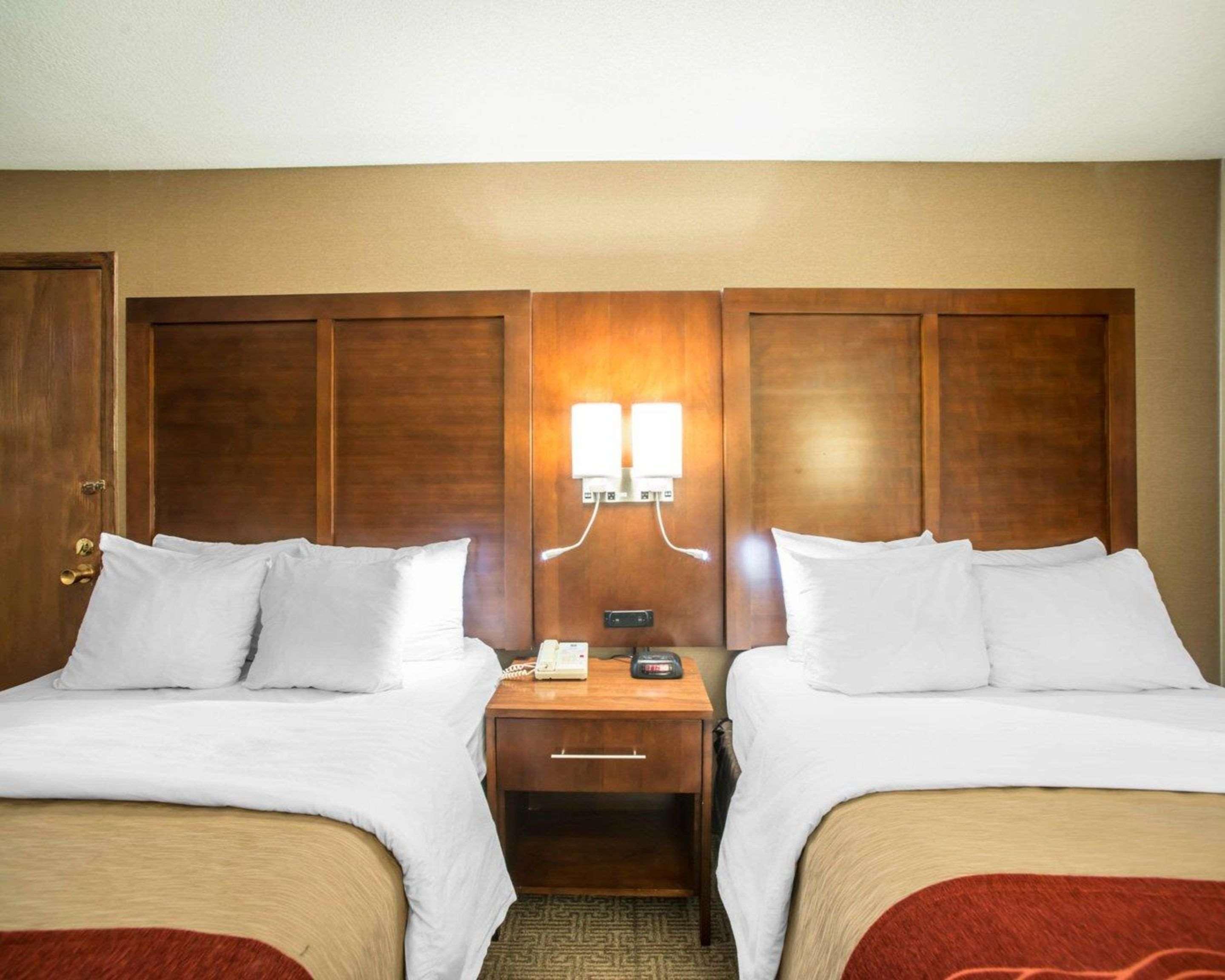Quality Inn & Suites Boonville - Columbia Bagian luar foto
