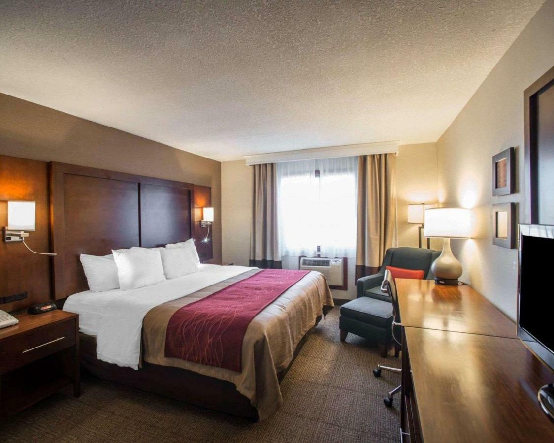 Quality Inn & Suites Boonville - Columbia Bagian luar foto